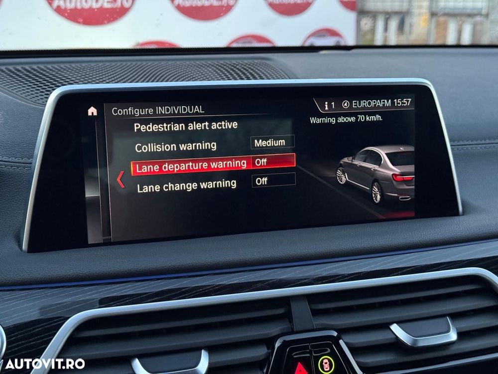 BMW Seria 7 740e iPerformance - 23