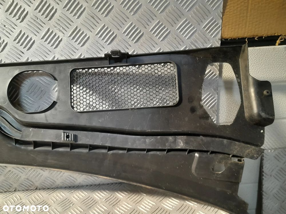 AUDI Q5 PODSZYBIE PLASTIKOWE 8R1819447C - 6