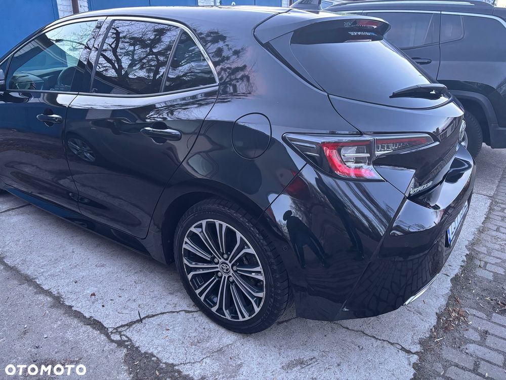 Toyota Corolla 2.0 Hybrid Executive - 6