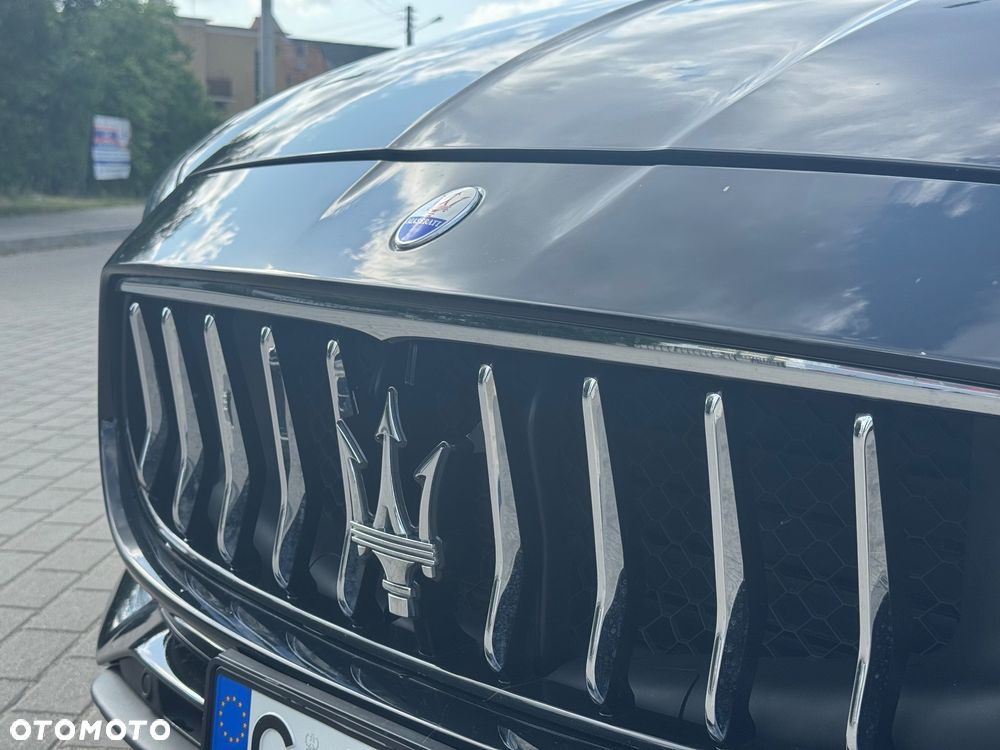 Maserati Quattroporte Q4 GranSport S - 17
