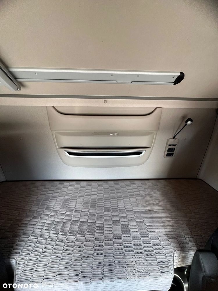 DAF XF 530 Super Space Cab | RETARDER | KLIMATYZACJA | EURO 6 | 2018 | 530 000 km - 11