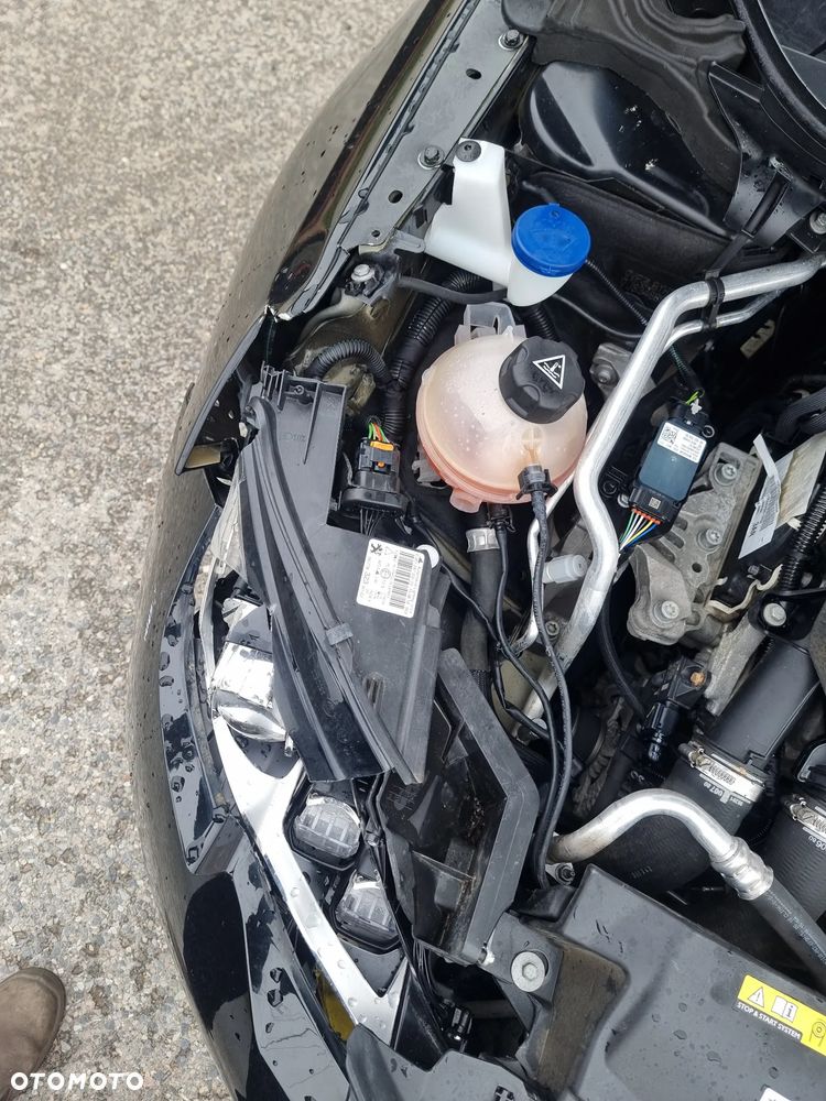 Peugeot 308 BlueHDi 130 EAT6 Stop & Start Allure Business-Paket - 29