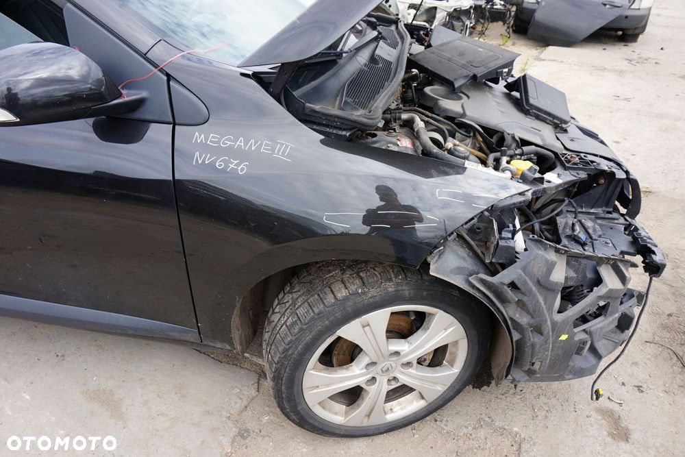 BŁOTNIK PRZEDNI PRAWY MEGANE III PH1 NV676 631005149R CZARNY RENAULT 2008-2010 - 1