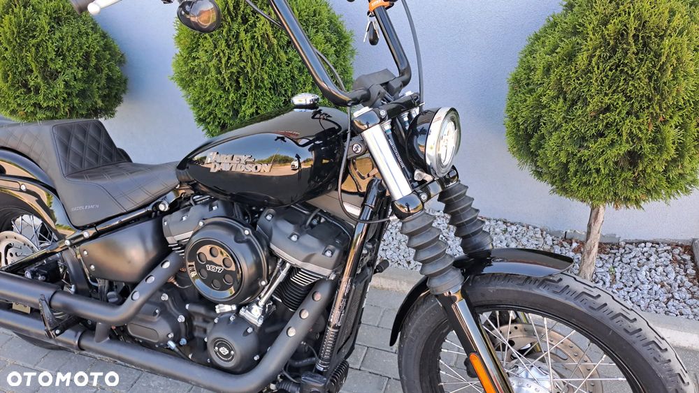 Harley-Davidson Softail - 24