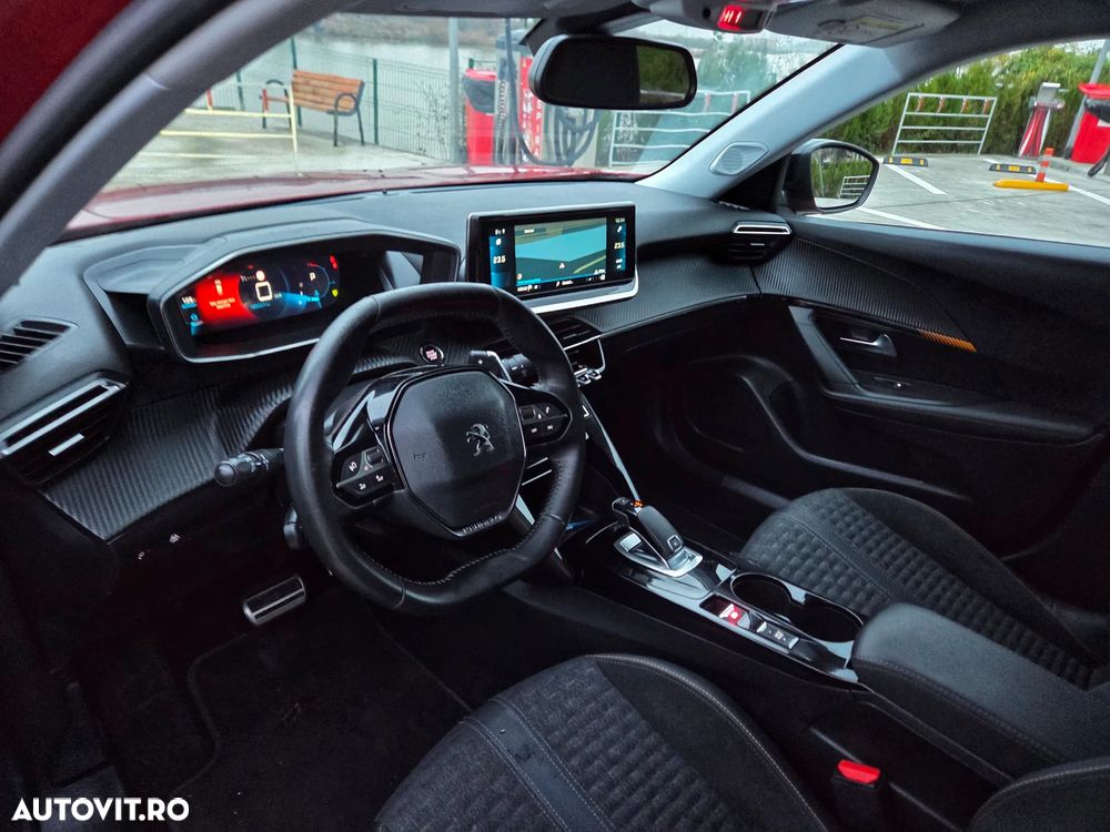 Peugeot 2008 1.5 BlueHDI 130 S&S EAT8 GT - 19