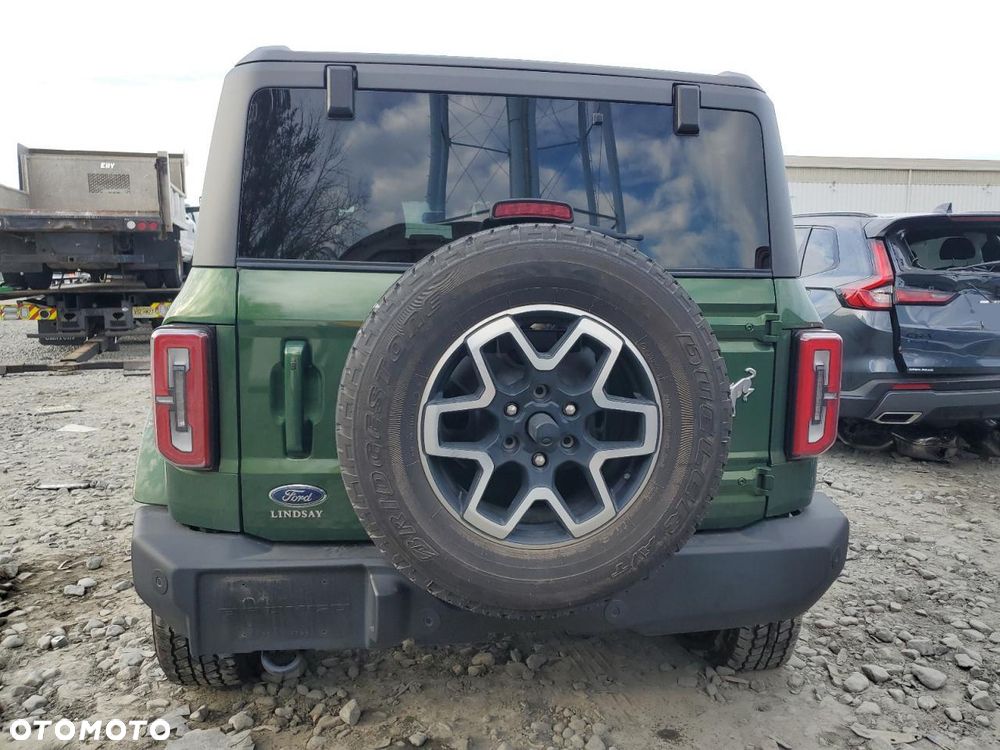 Ford Bronco - 7