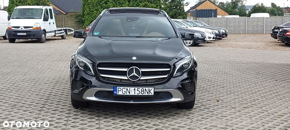 Mercedes-Benz GLA - 18