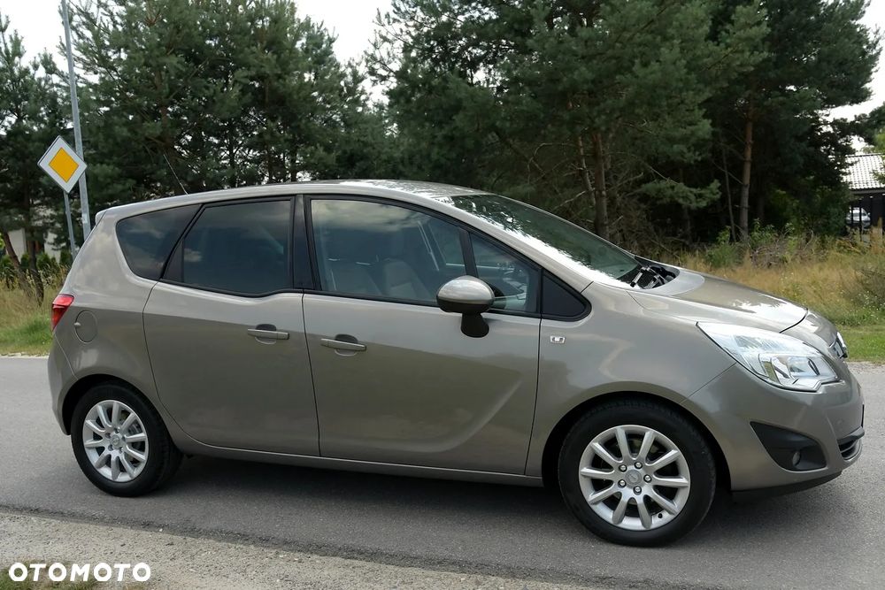 Opel Meriva - 10