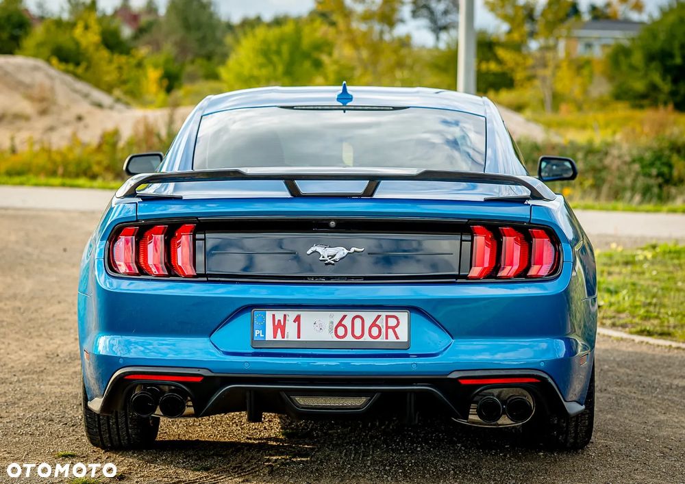 Ford Mustang - 5