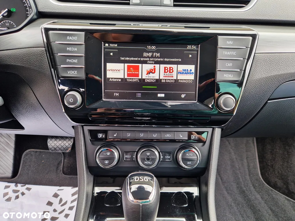 Skoda Superb Combi 2.0 TDI DSG Premium Edition - 32