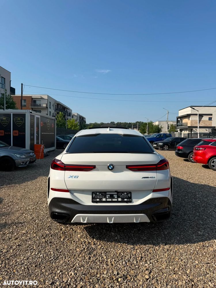BMW X6 xDrive40i - 9
