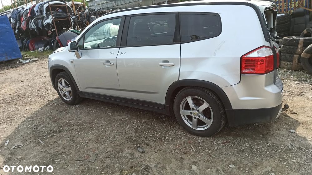 Chevrolet Orlando  10-   Silnik 1.8 B 2H0  błotnik zderzak maska  klapa  fotele GAN - 9