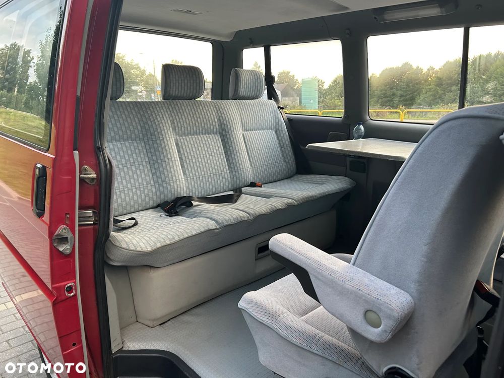 Volkswagen Multivan Standard - 5