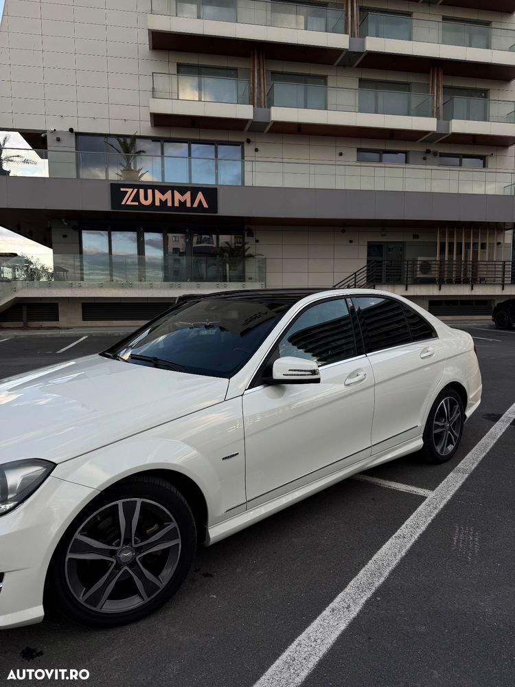 Mercedes-Benz C - 4