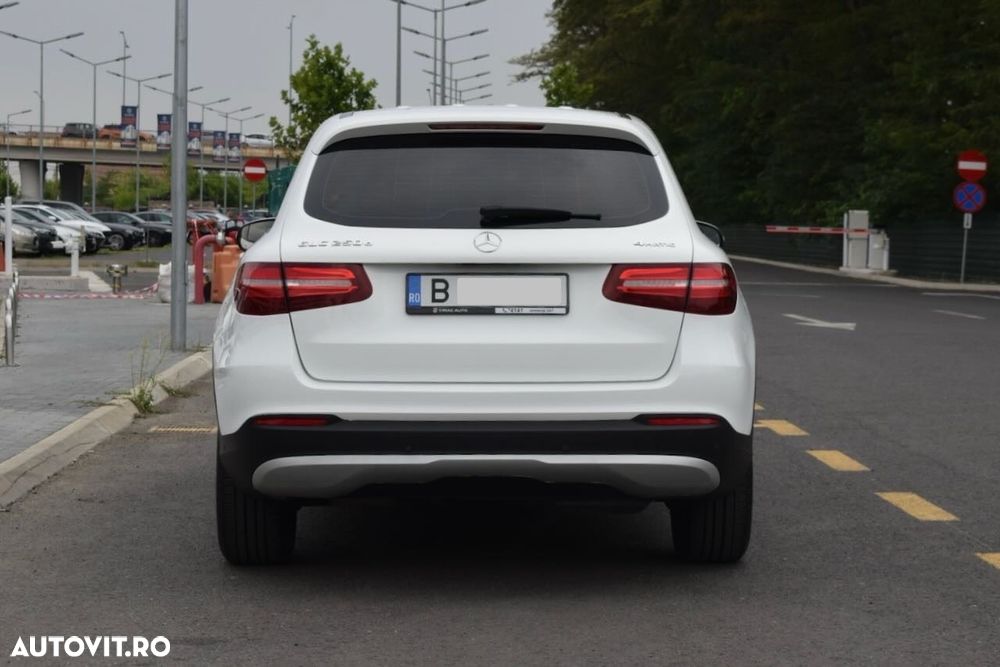 Mercedes-Benz GLC 250 d 4MATIC - 8