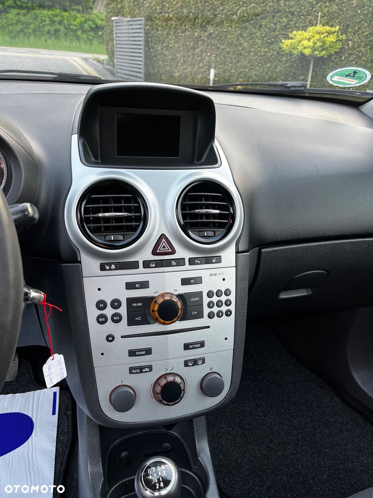Opel Corsa 1.4 16V Edition - 18