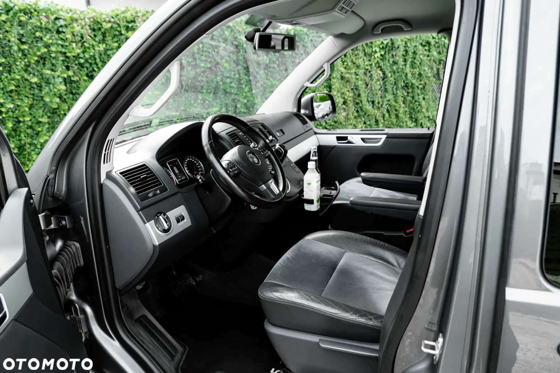 Volkswagen Multivan - 17