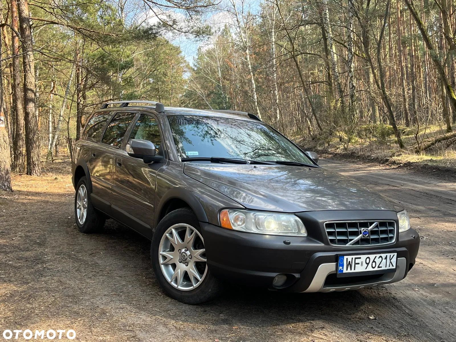Volvo XC 70 D5 AWD Momentum - 1
