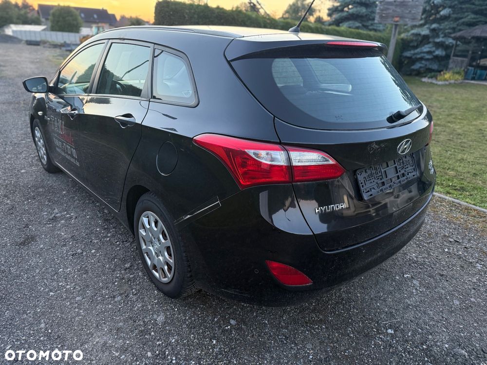 Hyundai i30 1.6 CRDi BlueDrive Classic + - 9
