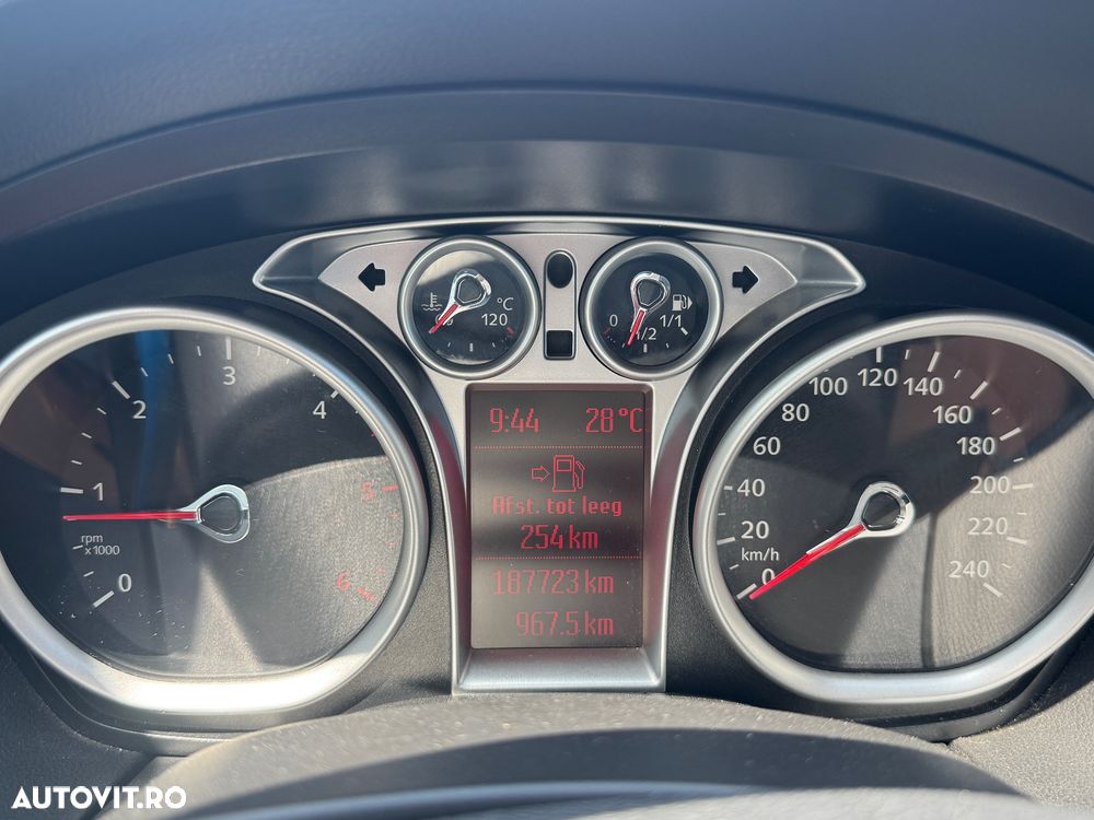 Ford Focus 1.6 TDCI 90 CP Trend - 8