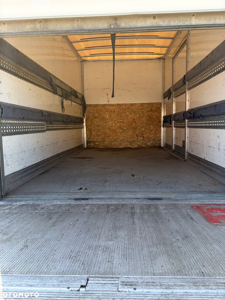 Iveco DAILY 35C14 2.3 HPI KONTENER 8 PALET WINDA KLIMA - 9