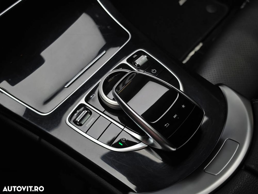 Mercedes-Benz C 220 d 9G-TRONIC AMG Line - 23