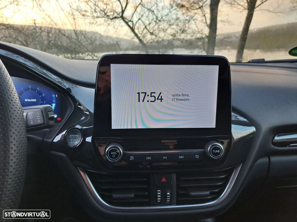 Ford Puma 1.0 EcoBoost Hybrid ST-LINE - 32