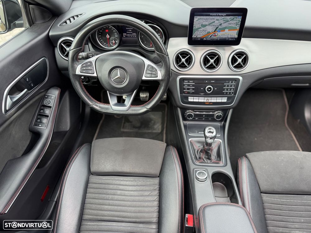 Mercedes-Benz CLA 180 d AMG Line - 12