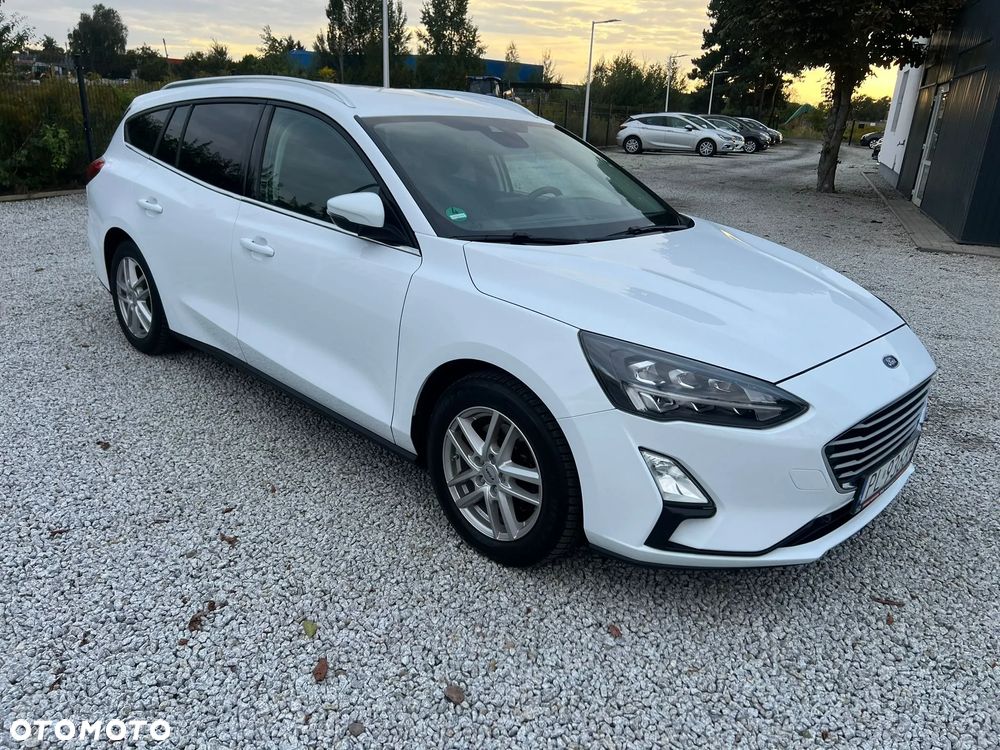 Ford Focus Turnier 2.0 EcoBlue Start-Stopp-System TITANIUM - 15