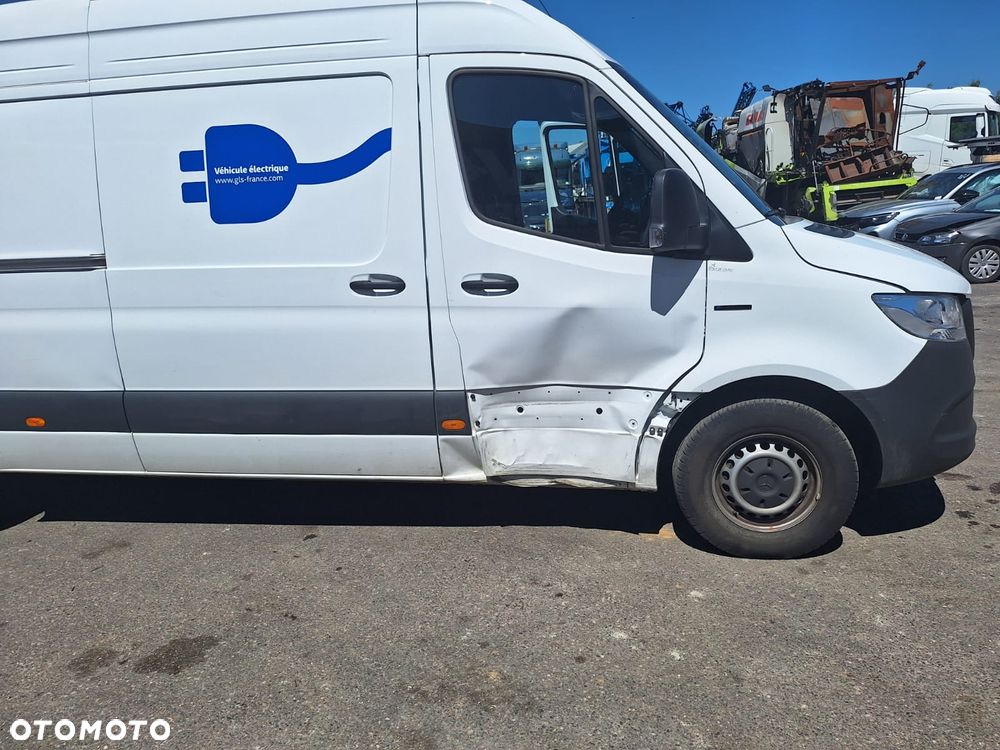 Mercedes-Benz Sprinter - 5