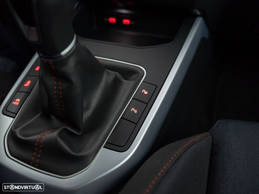 SEAT Arona 1.0 TSI FR - 25