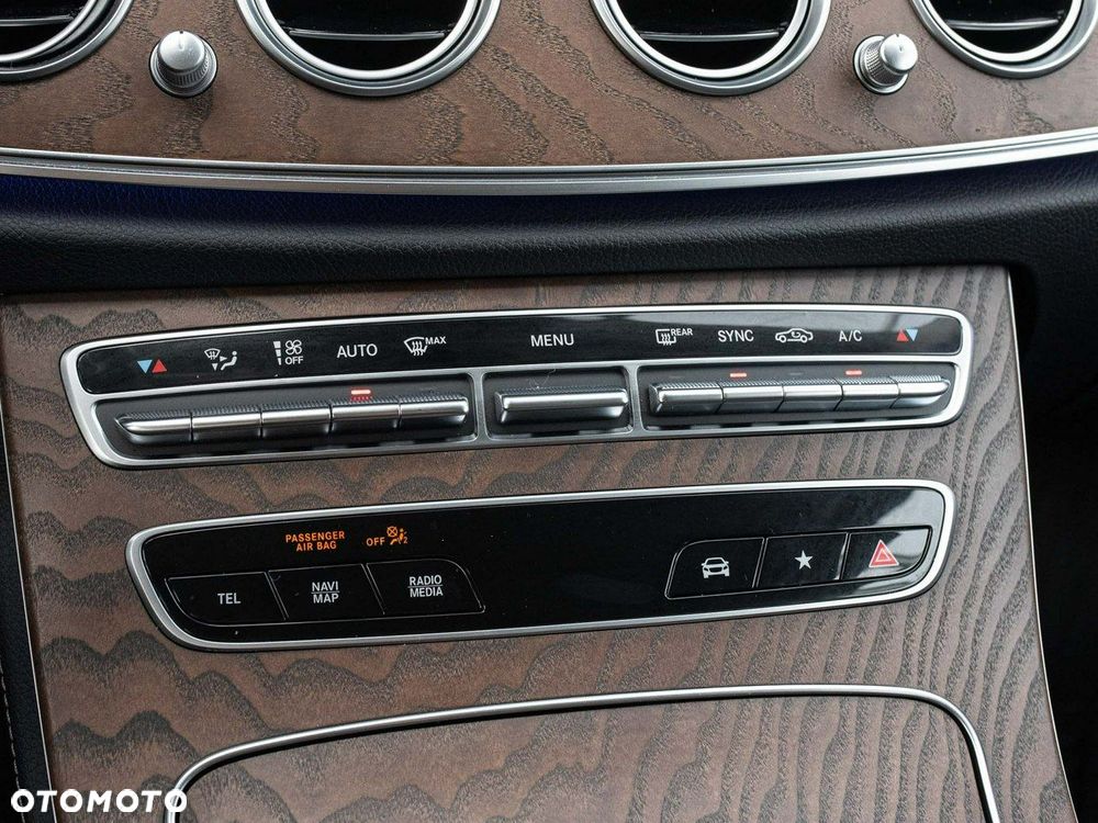 Mercedes-Benz Klasa E 220 d Avantgarde - 20