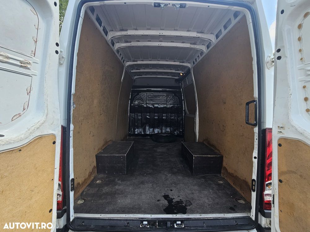 Iveco Massif - 7