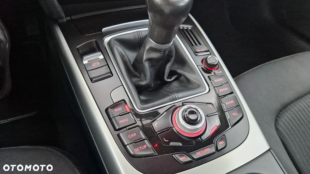 Audi A4 Avant 2.0 TDI e DPF S line Sportpaket - 12