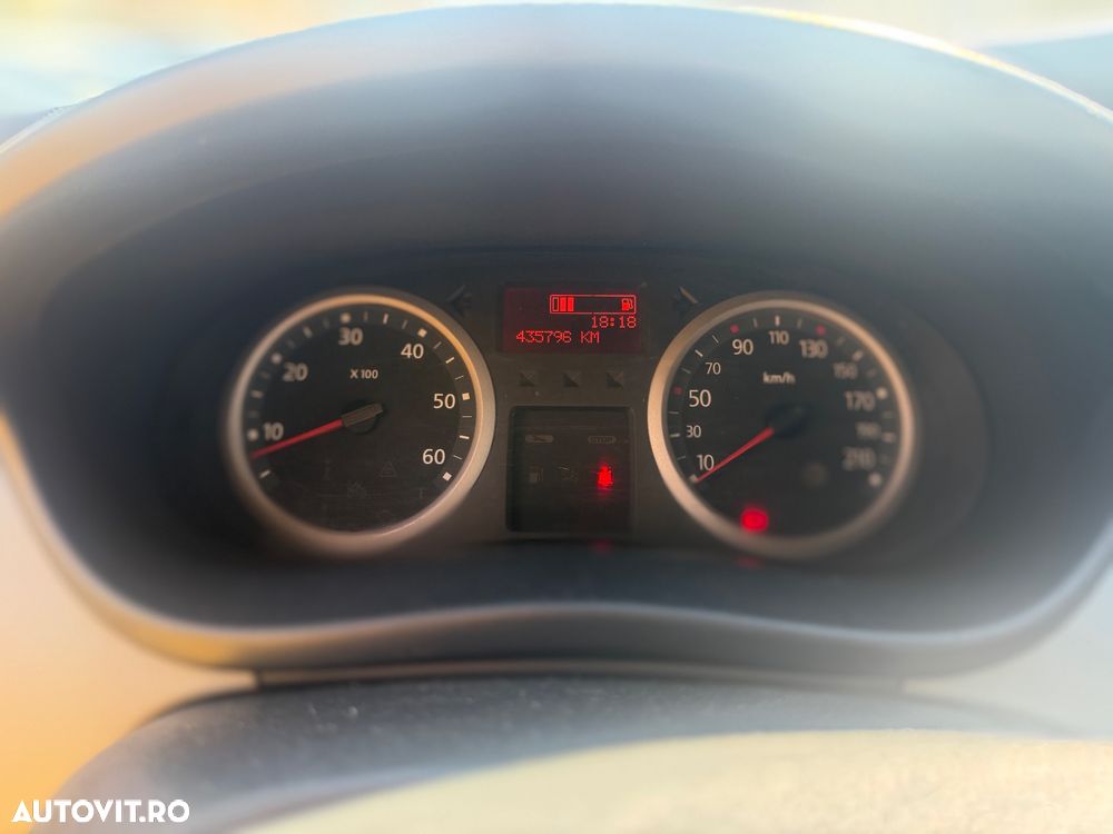 Renault Trafic Combi L1H1 8+1 Authentique - 4