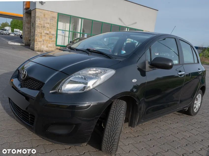 Toyota Yaris 1.0 Luna A/C - 2