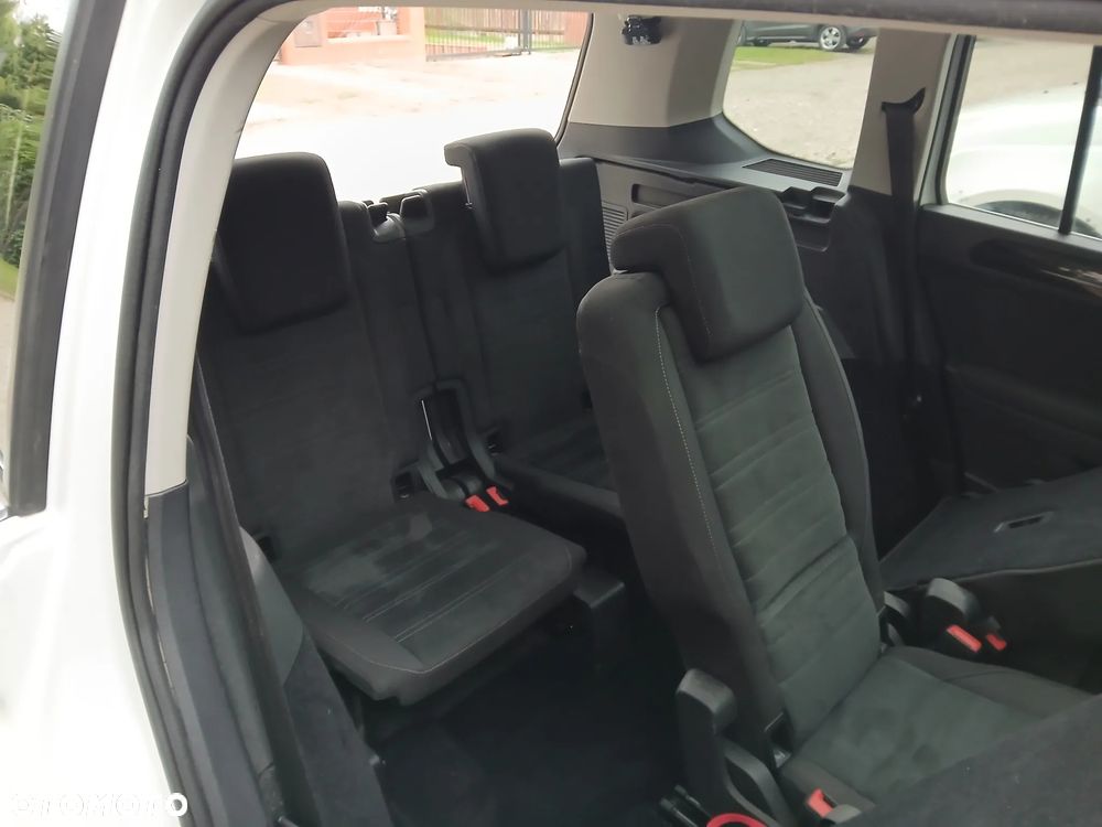 Volkswagen Touran 1.8 TSI BMT Highline DSG - 11