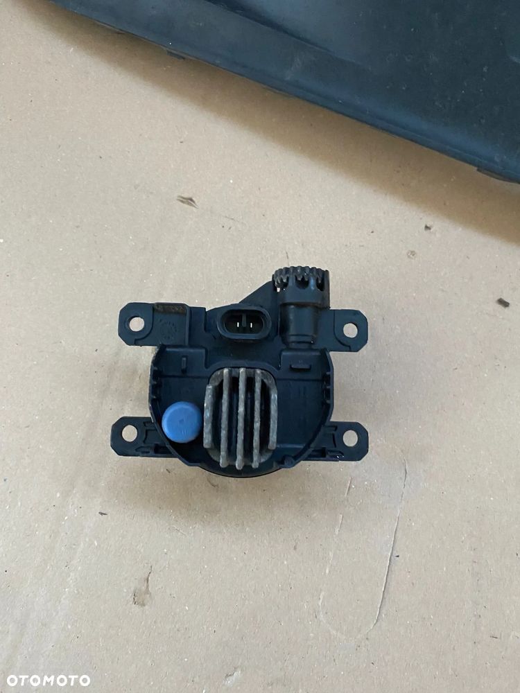 PEUGEOT 508 LIFT KRATKA ZDERZAKA PRAWA HALOGEN PRAWY - 2