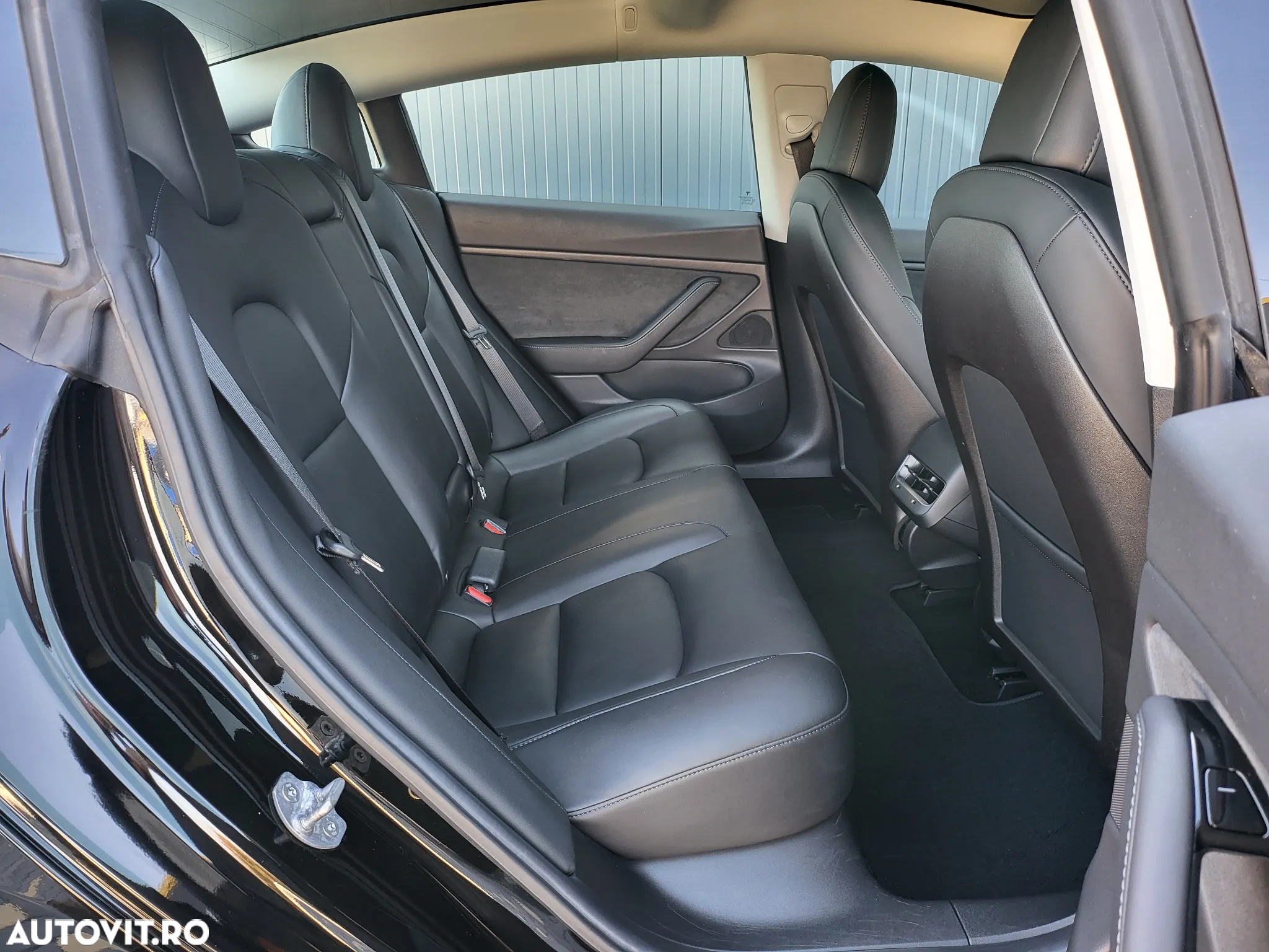 Tesla Model 3 Langstreckenbatterie Allradantrieb Dual Motor - 13