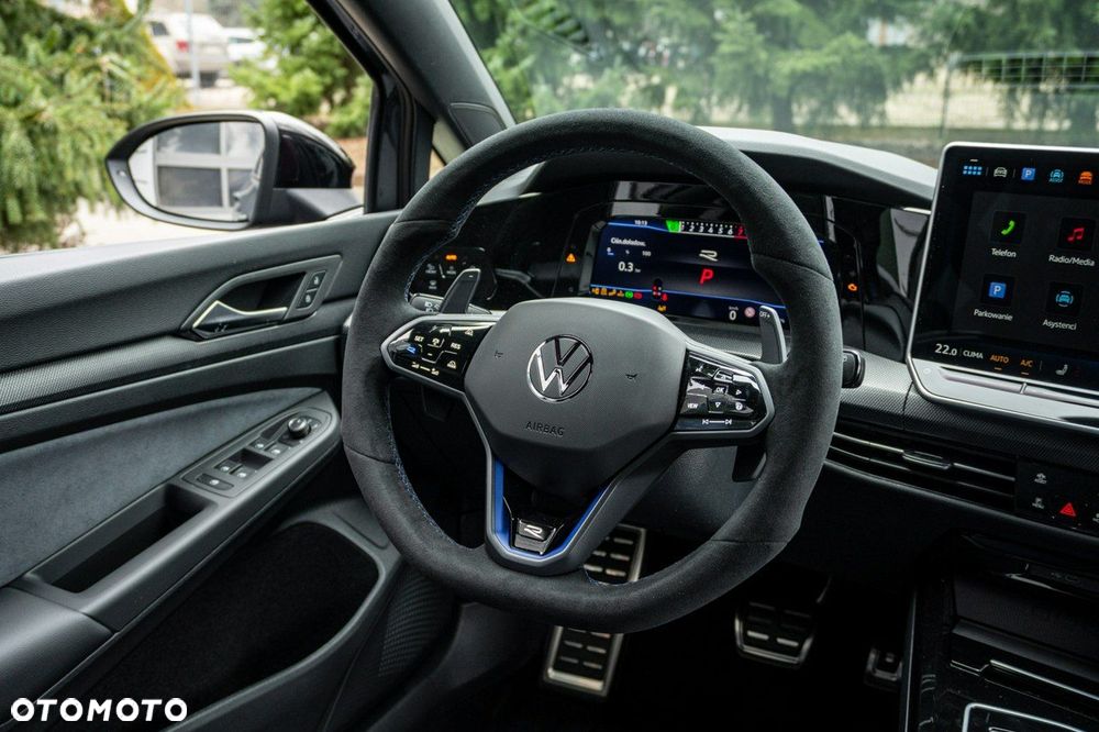 Volkswagen Golf - 11