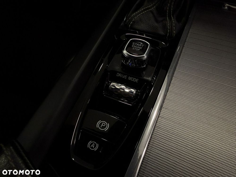 Volvo XC 60 - 35