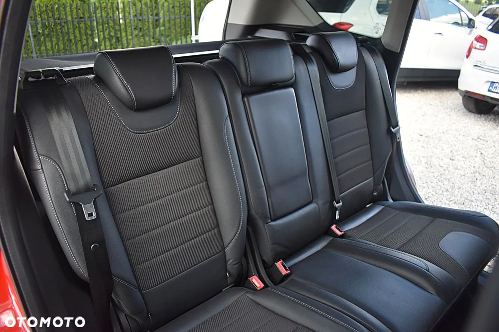 Ford Kuga 2.0 TDCi 2x4 Titanium - 21