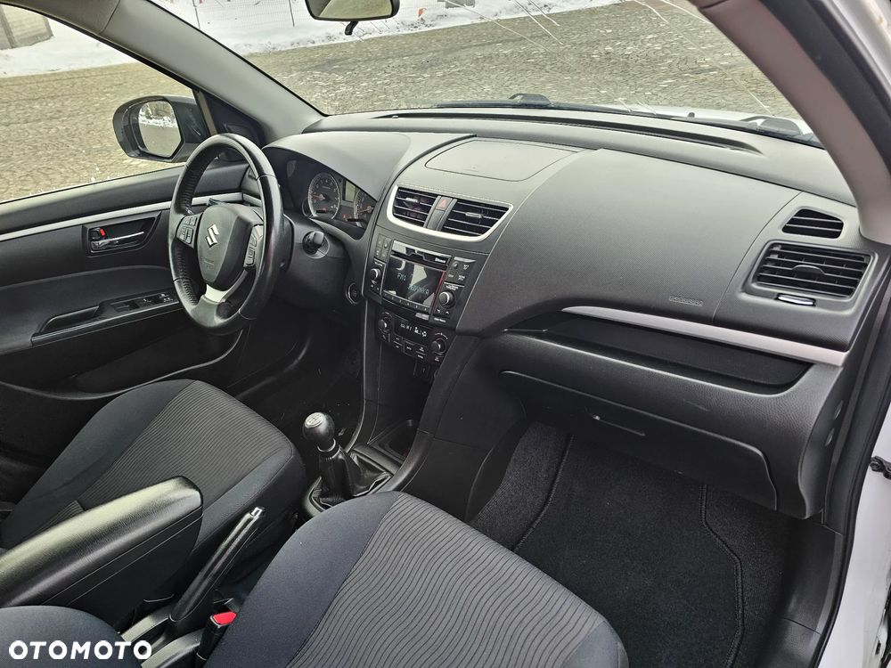 Suzuki Swift 1.2 4x4 Club - 30