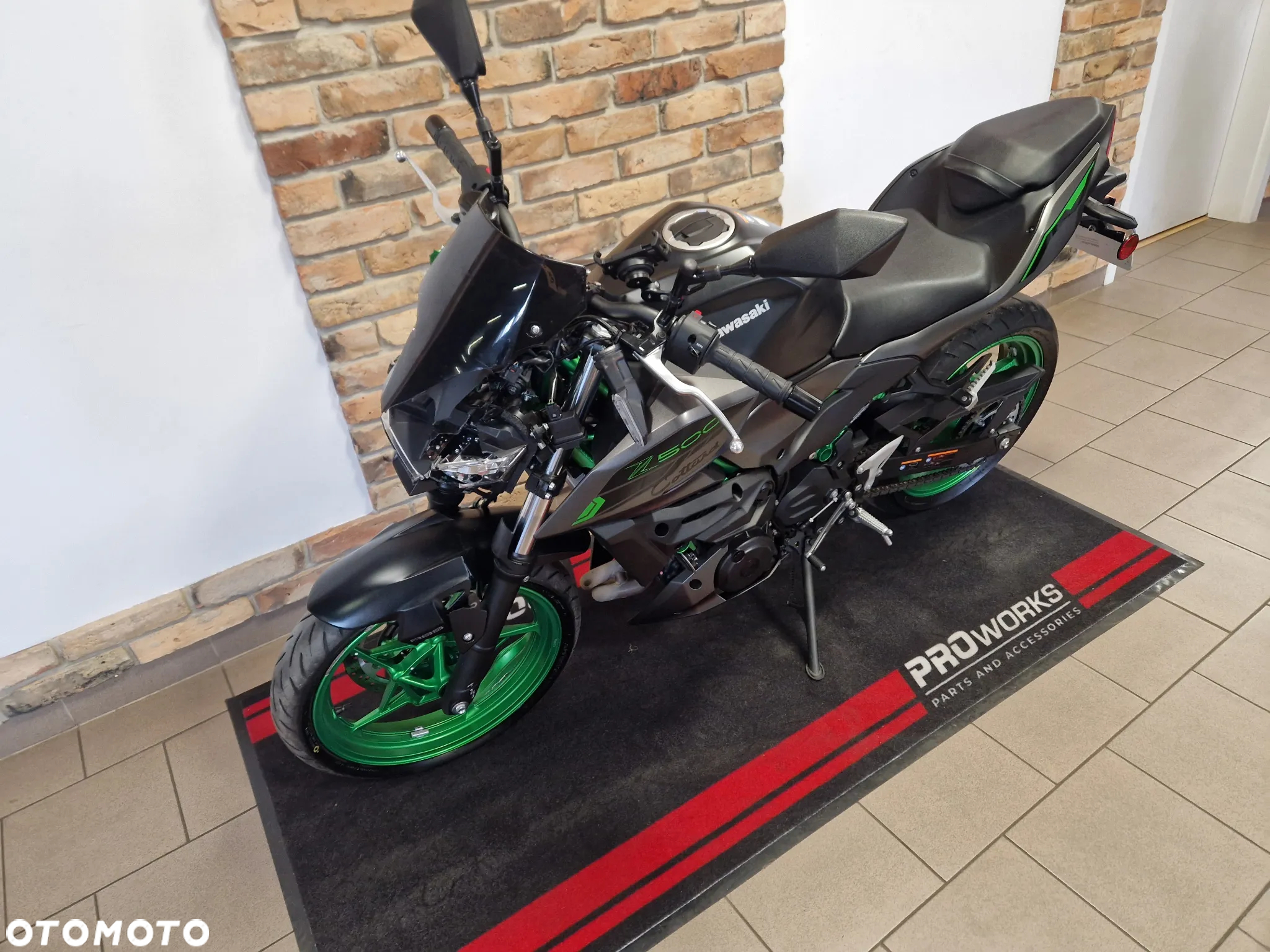 Kawasaki Z - 6