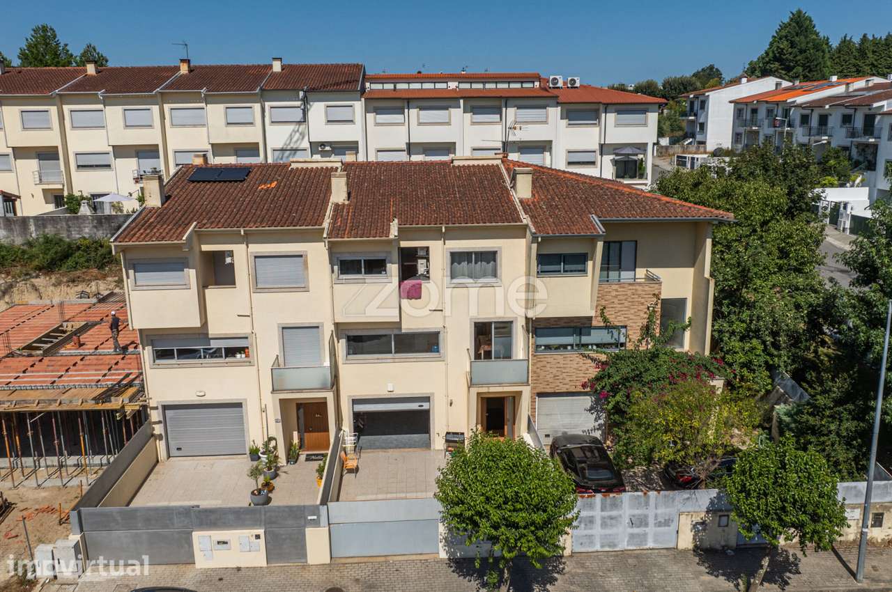 Moradia T4 com piscina em Palmeira, Braga. - Grande imagem: 2/42