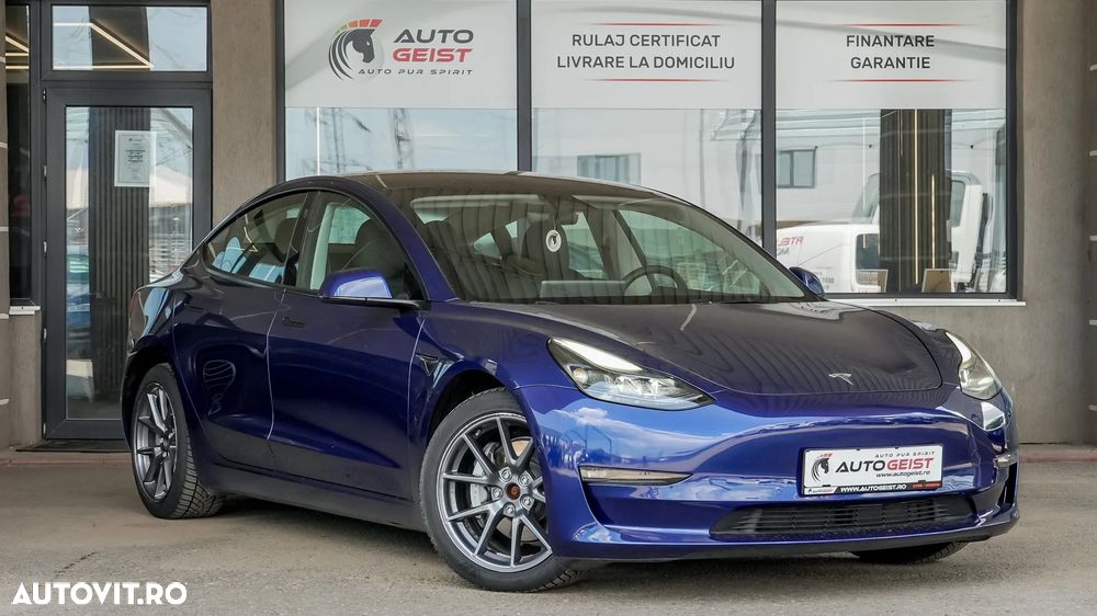 Tesla Model 3 Langstreckenbatterie Allradantrieb Dual Motor - 9
