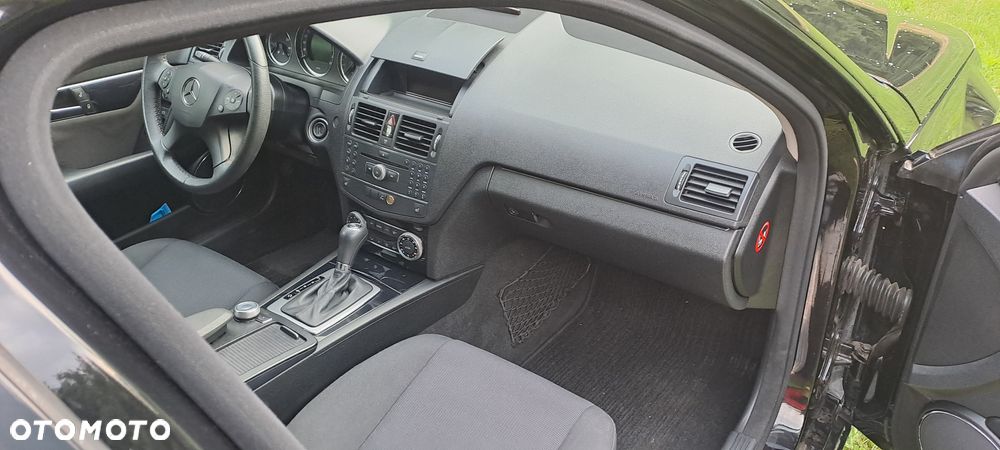 Mercedes-Benz Klasa C 180 Kompressor Automatik BlueEFFICIENCY Avantgarde - 18