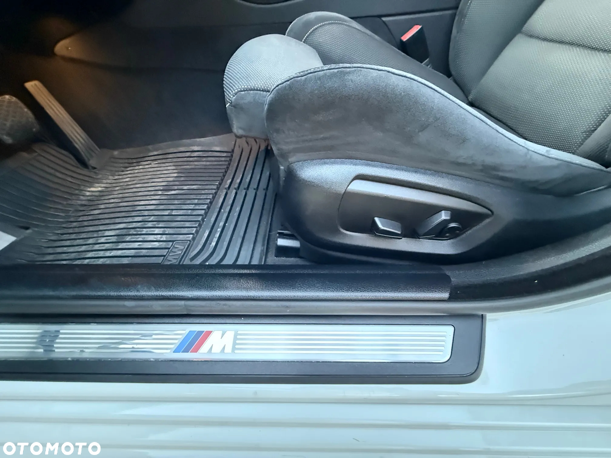 BMW Seria 5 530d xDrive Touring Sport-Aut - 16