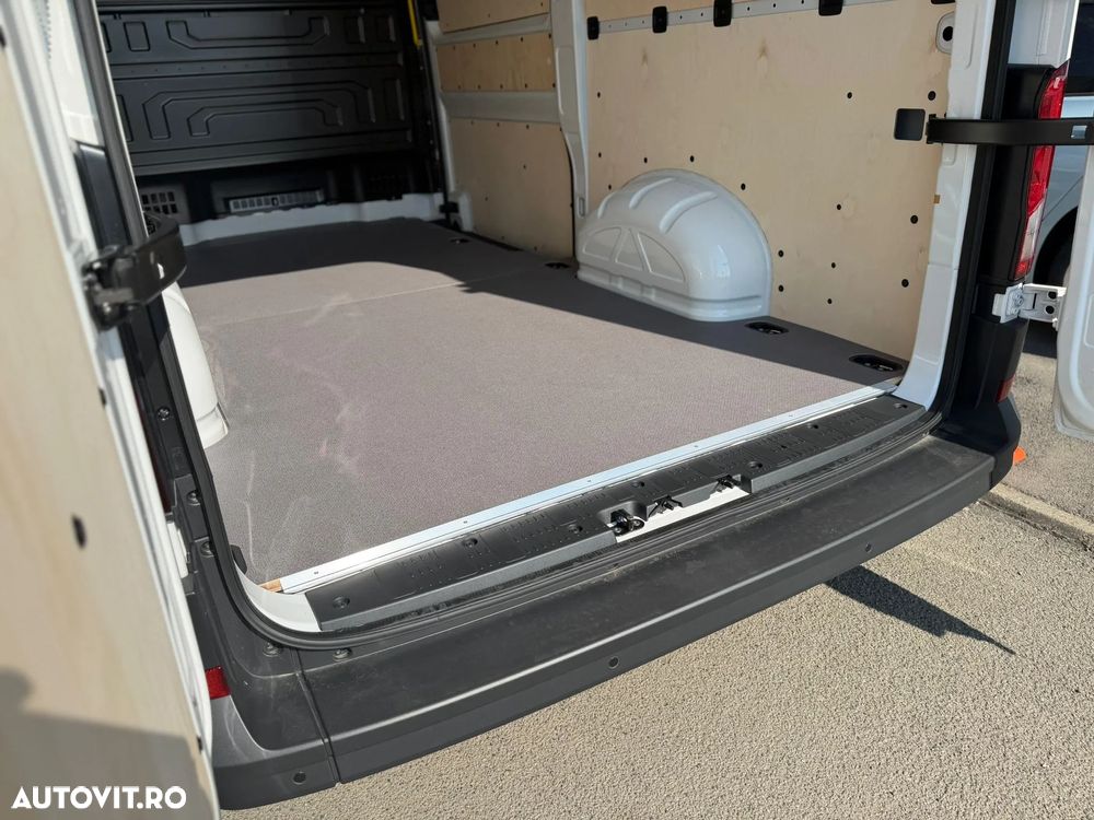 Volkswagen Crafter - 26