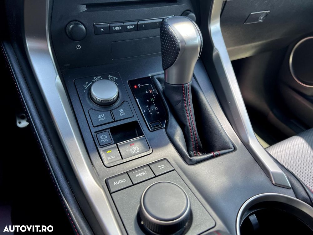 Lexus Seria NX - 13